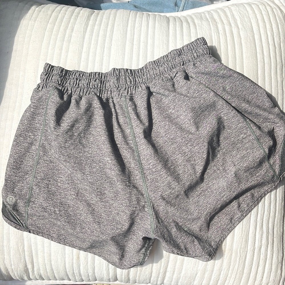 Lululemon Hotty Hot shorts